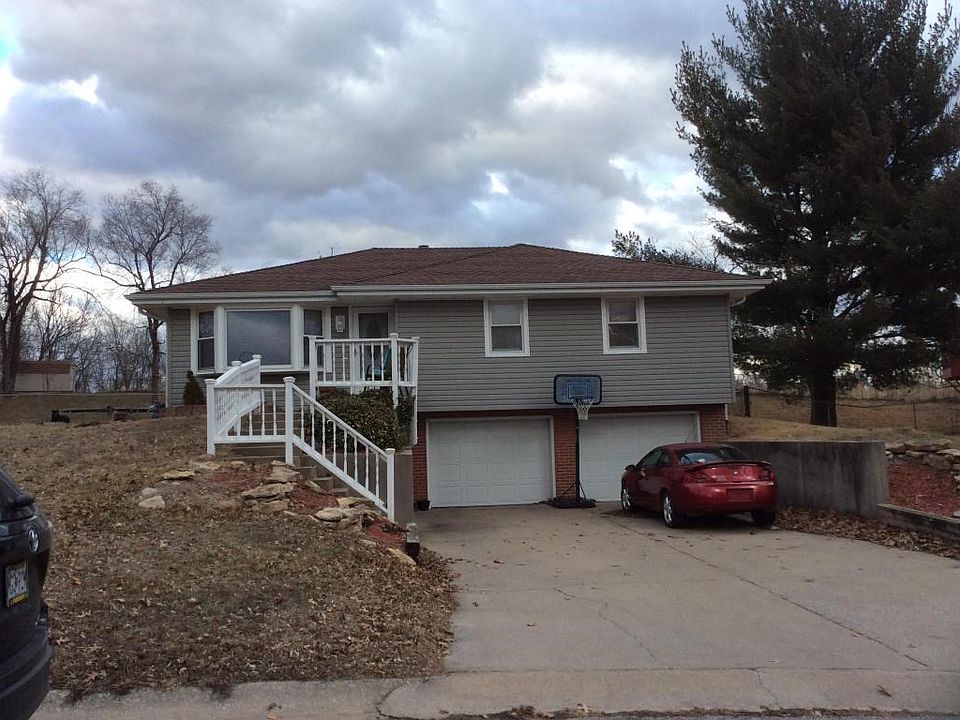 1925 PARK RIDGE DRIVE