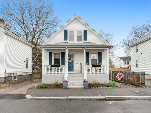 133 Leonard Ave, East Providence, RI 02914