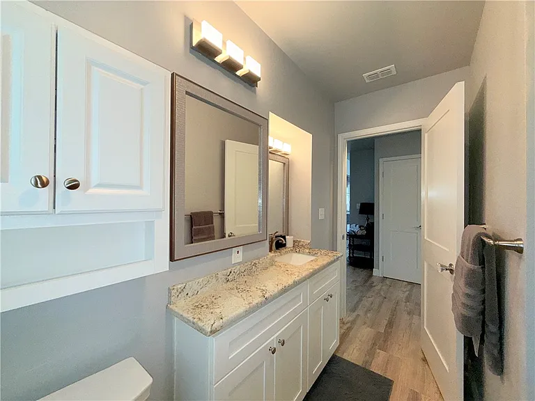 455 Louisiana Ave — Photo 24