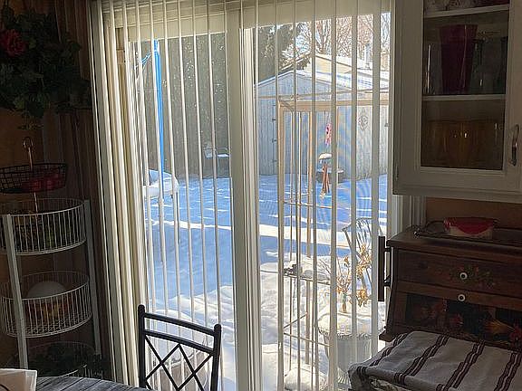 3rd image of 44241 Felstone Dr