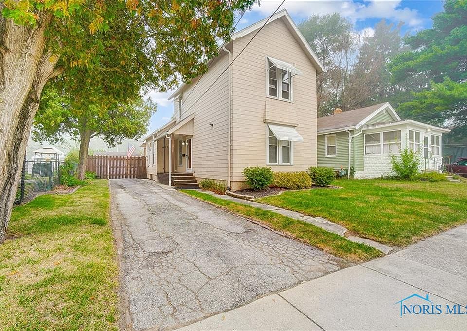 1st image of 836 Woodsdale Ave