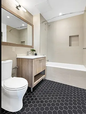 Rented by Yunan LLC | media 135