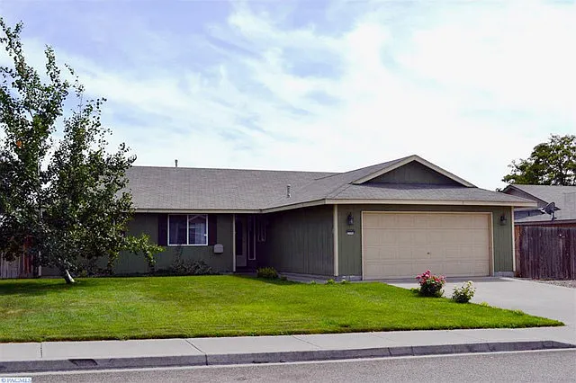 6520 Ebbets Dr photo 1
