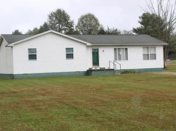 3197 King Rd, Barboursville, WV 25504