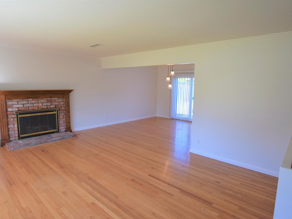 1st image of 1266 Collins Ln