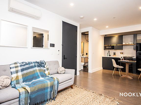 2nd image of 115 Clifton Pl #2C
