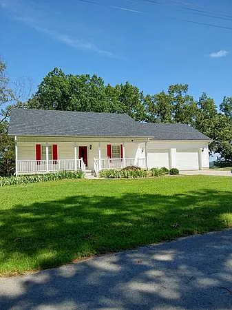 Twin Rivers Dr