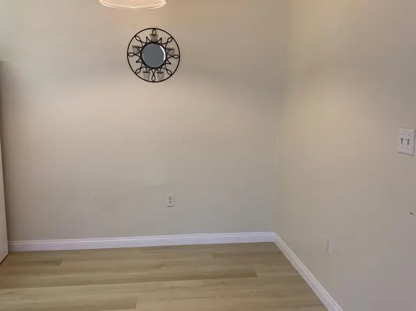 2111 Hussium Hills St Unit 206, Las Vegas, NV 89108