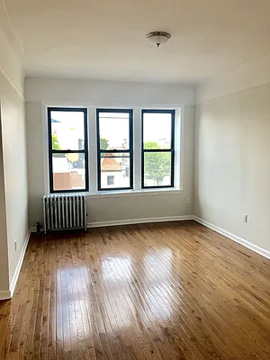 Rented by Silverstreet RE LLC | media 2