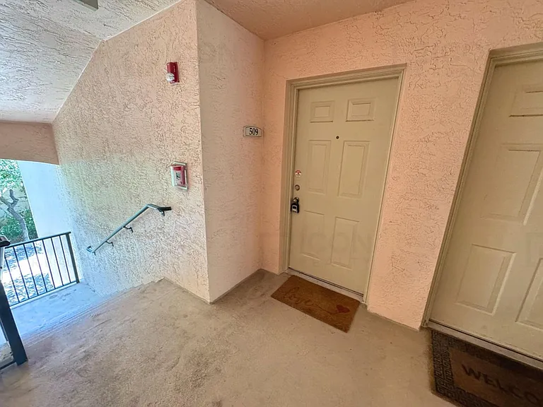2039 SE 10th Ave #509 — Photo 12