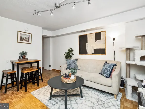 1420 Locust St APT 10H, Philadelphia, PA 19102
