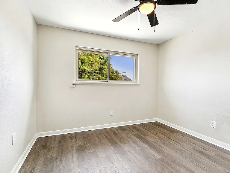 64 Osborne Ave — Photo 14