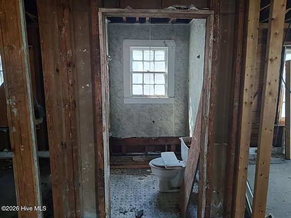 5th image of 317 E Peyton Avenue