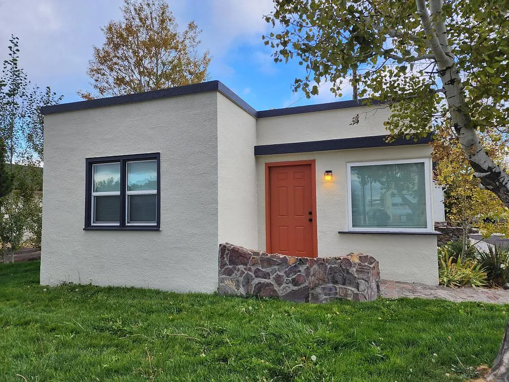 1239 Kimberly Rd — Photo 2