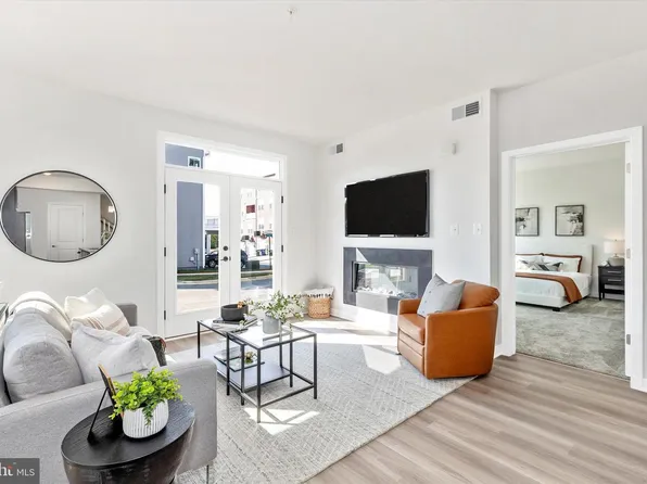 714 Iron Frg Unit B, Frederick, MD 21702