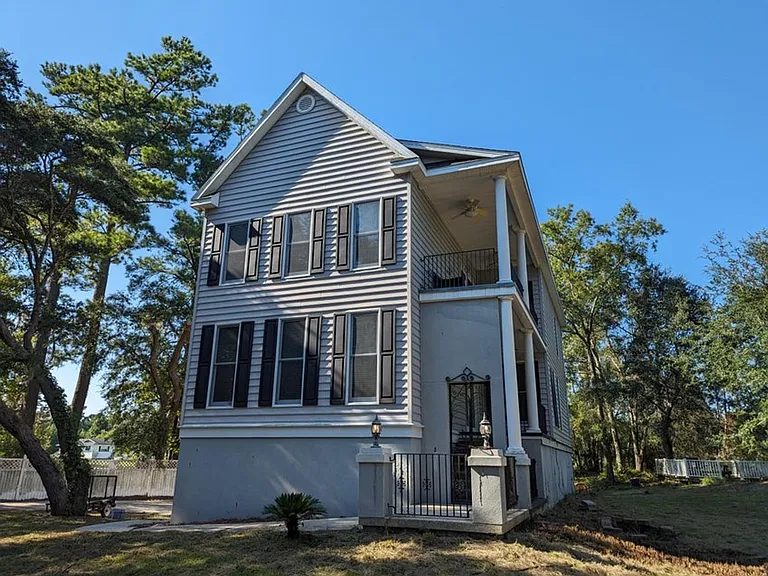 2944 Old Pond Rd — Photo 3