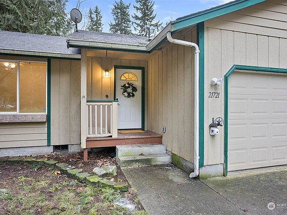 2nd image of 21721 E Terra Lane SE
