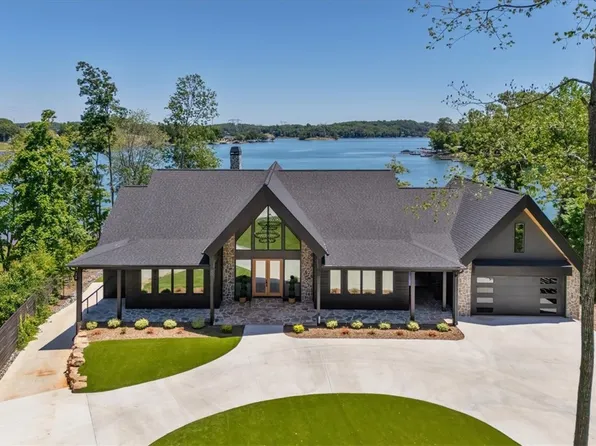 12048 Carnelda Dr, Seneca, SC 29672