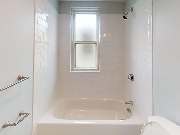 5th image of 114 Falcon St APT 2