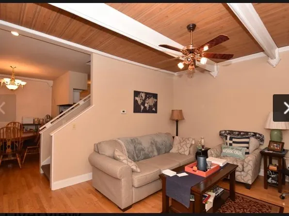 1740 N Arlington Pl, Milwaukee, WI 53202