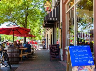 89 Chase St #B, Burlington, VT 05401