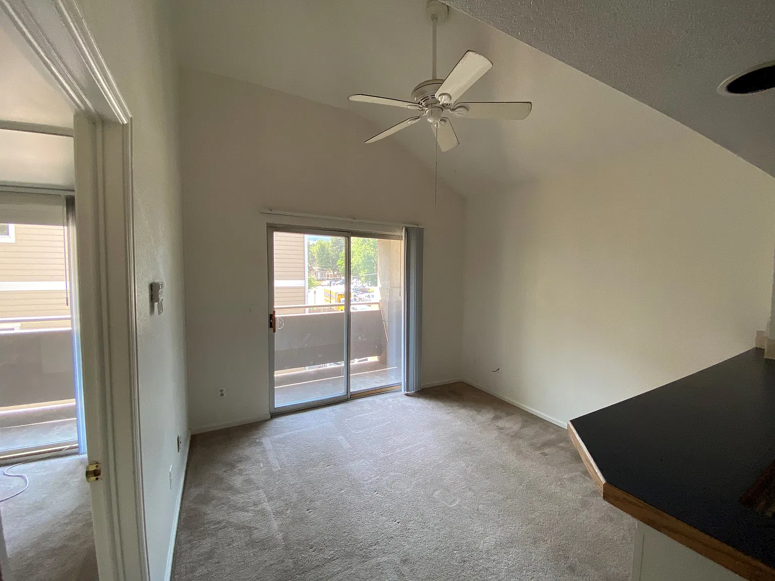 2 bed, 660 sqft, $2,995 — Photo 2