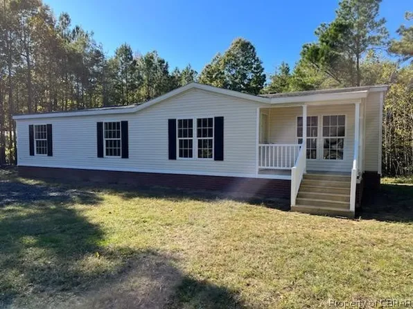 279 Pine Tree Dr, Urbanna, VA 23175