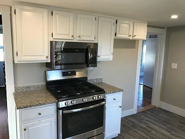 187 Beach St #1 — Photo 9