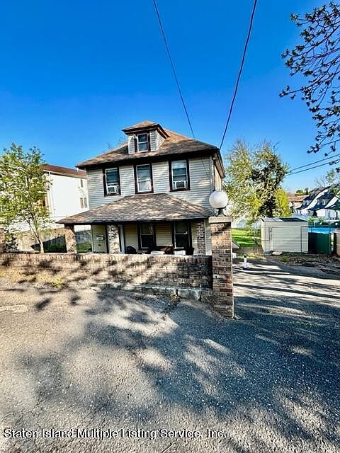 1st image of 77 Woodland Ave