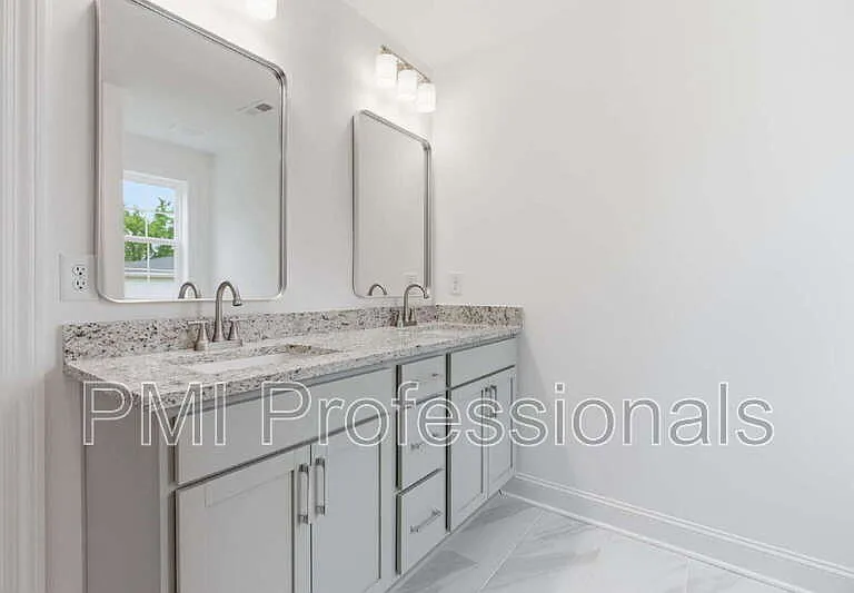 295 Spring St — Photo 29