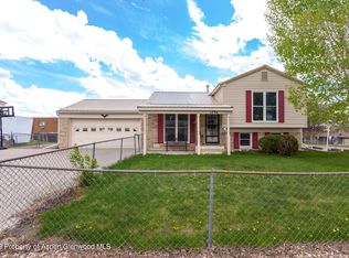 1296 Crest Dr, Craig, CO 81625