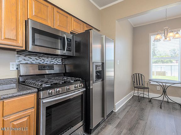 5th image of 9517 Mississippi #178