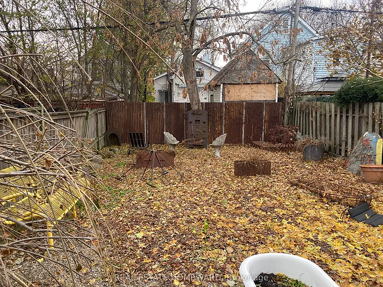 302 Rhodes Ave — Photo 32