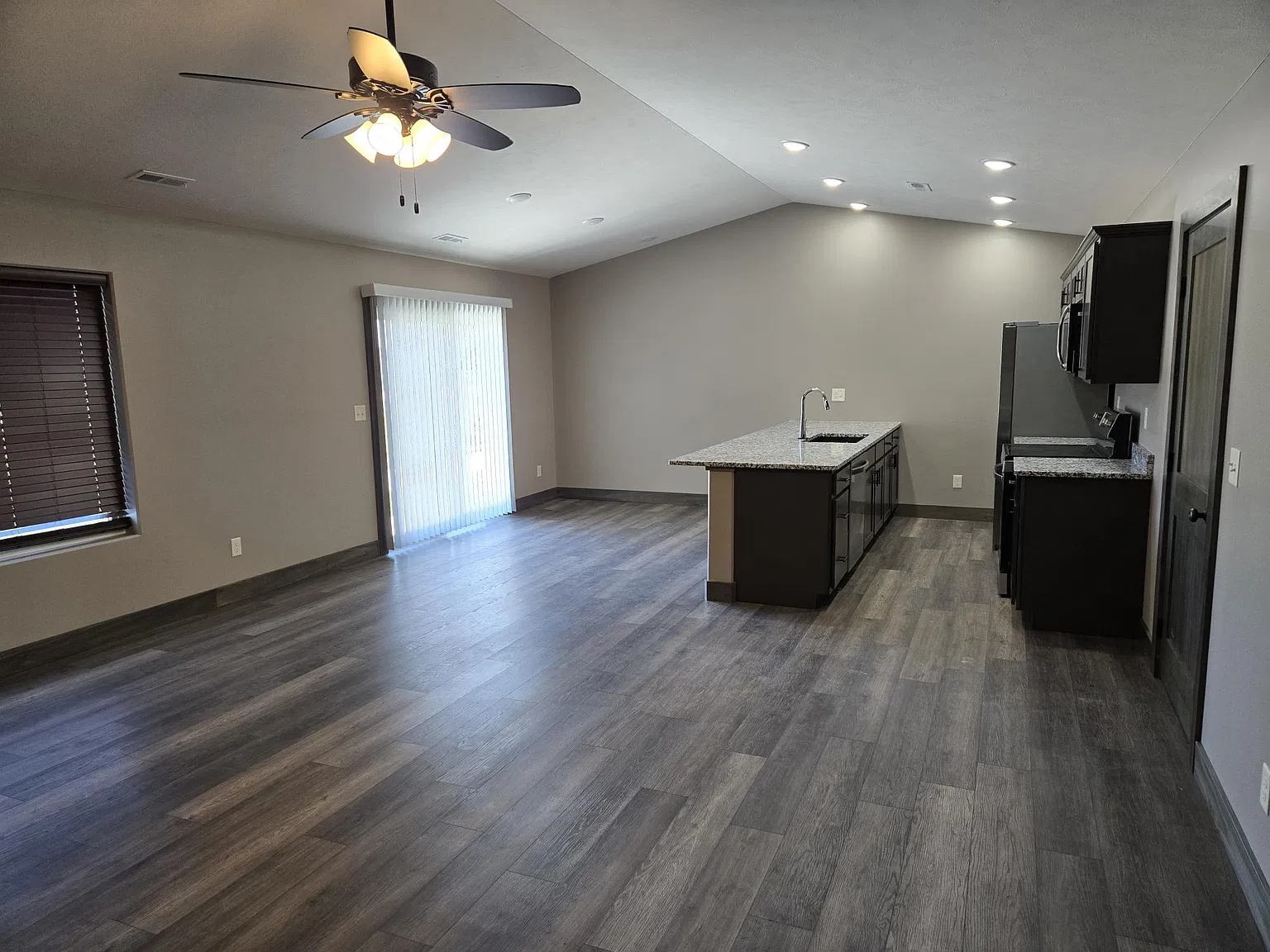 2 bed, $1,700 — Photo 2