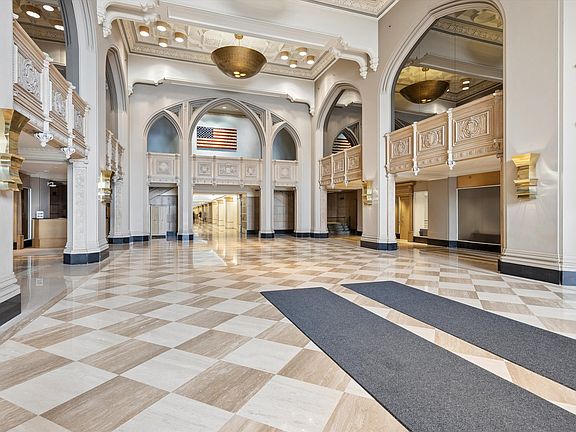 3rd image of 680 N Lake Shore Dr APT 221