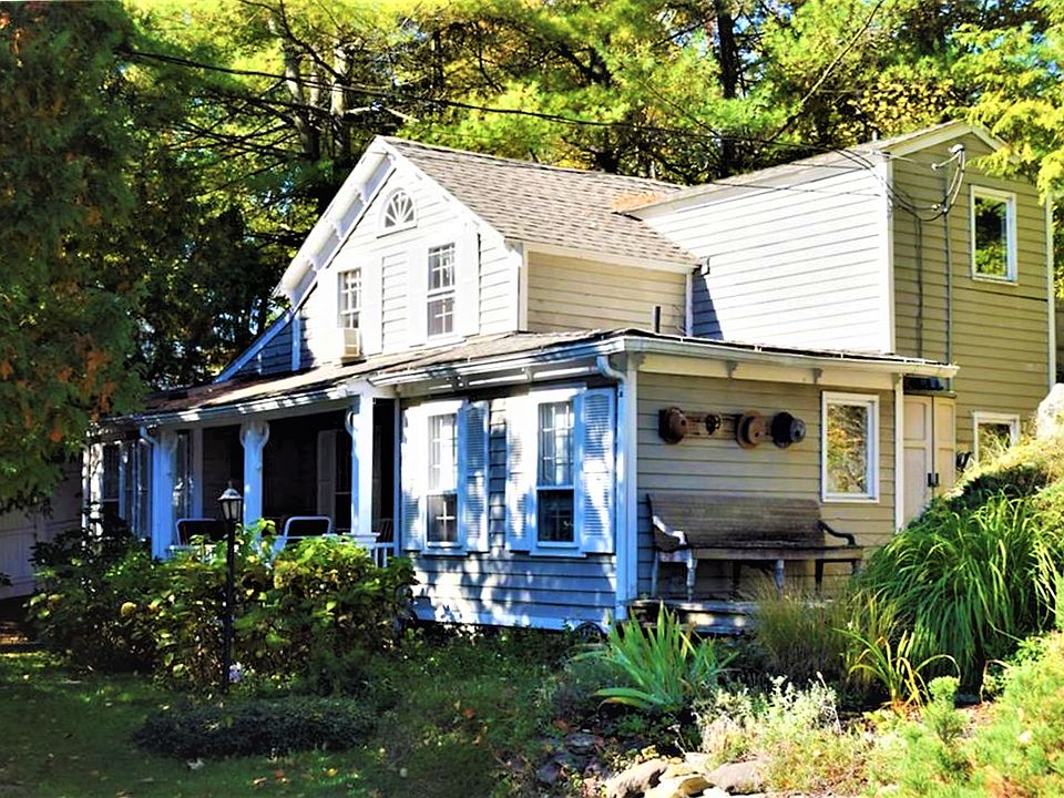 74 East Main Street