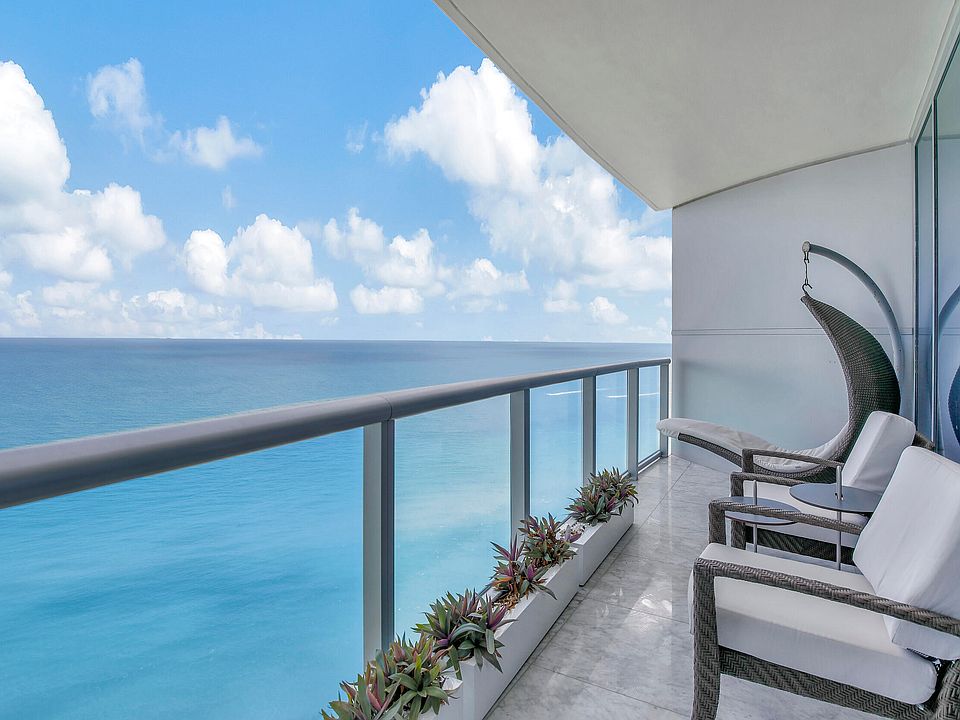 1st image of 17001 Collins Avenue #2504
