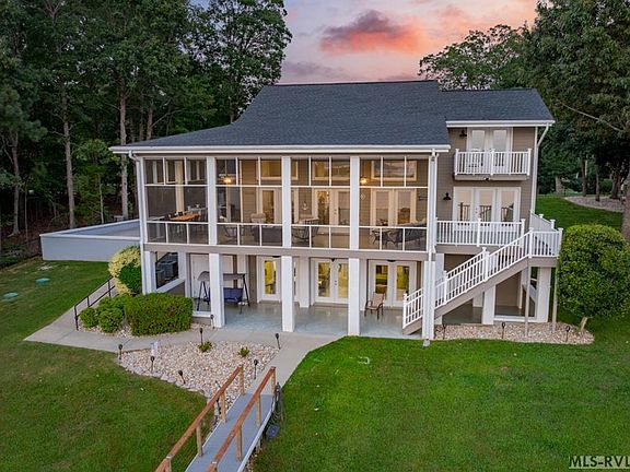 5th image of 172 Northside Dr