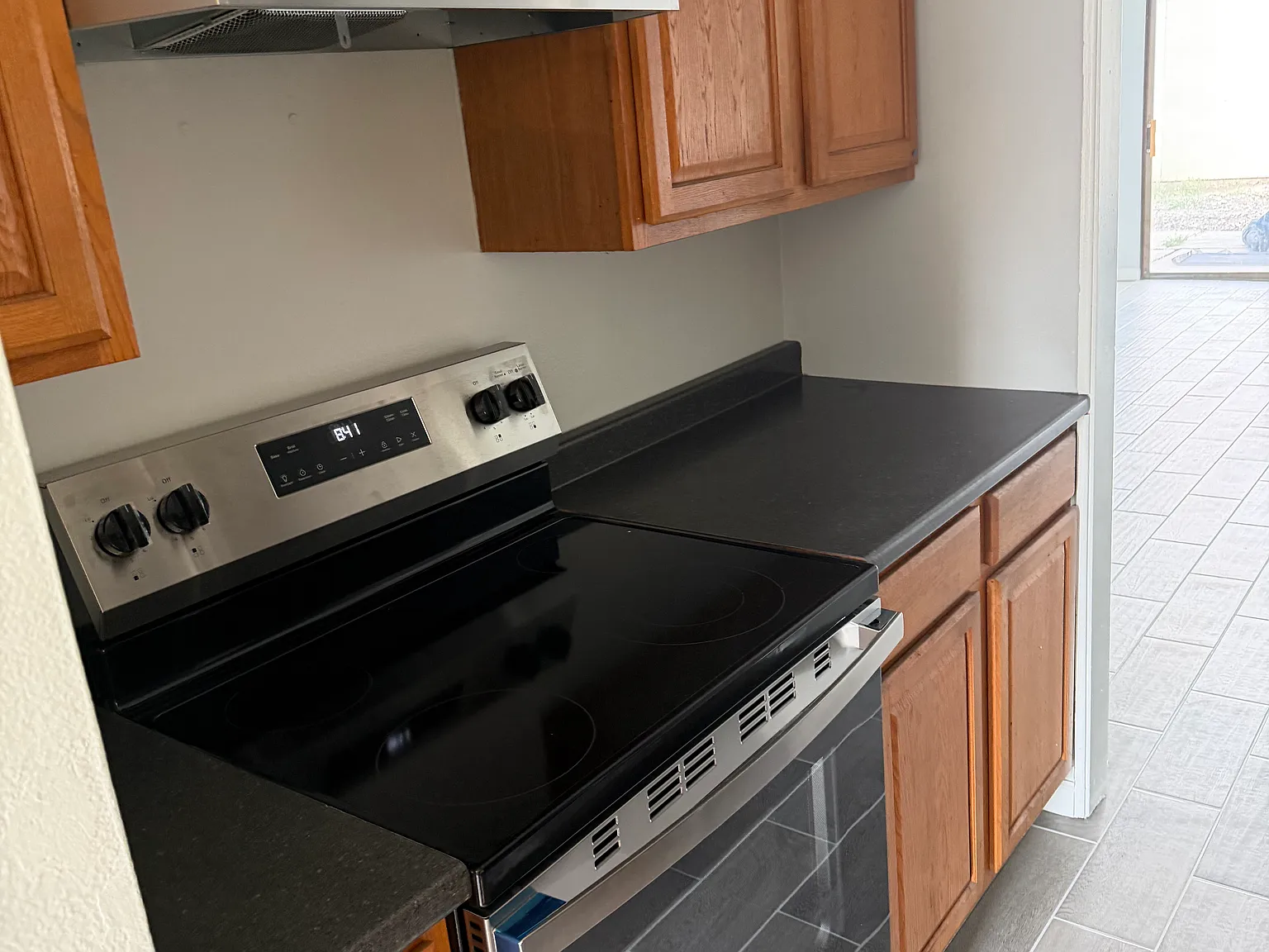 2 bed, 1100 sqft, $2,095 — Photo 4