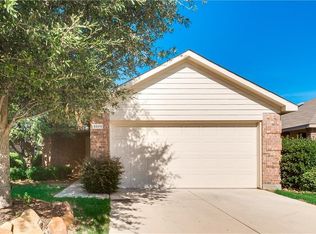 8809 Moon Rise Ct, Fort Worth, TX 76244