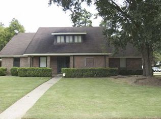 699 Hillsboro Rd, Montgomery, AL 36109