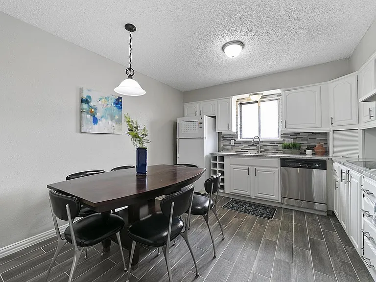 5330 Daytona Dr — Photo 16