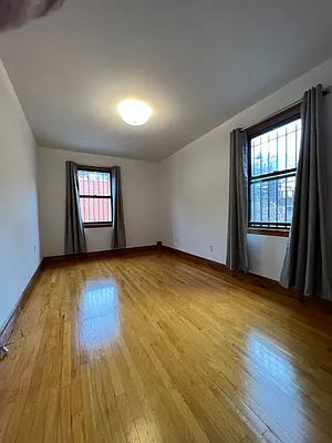 Rented by Compass | media 25