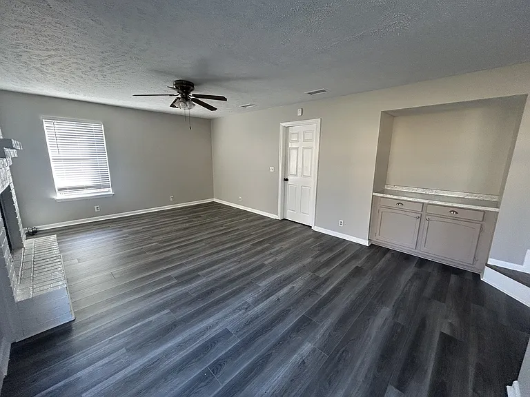 533 Woodland Hills Dr — Photo 16