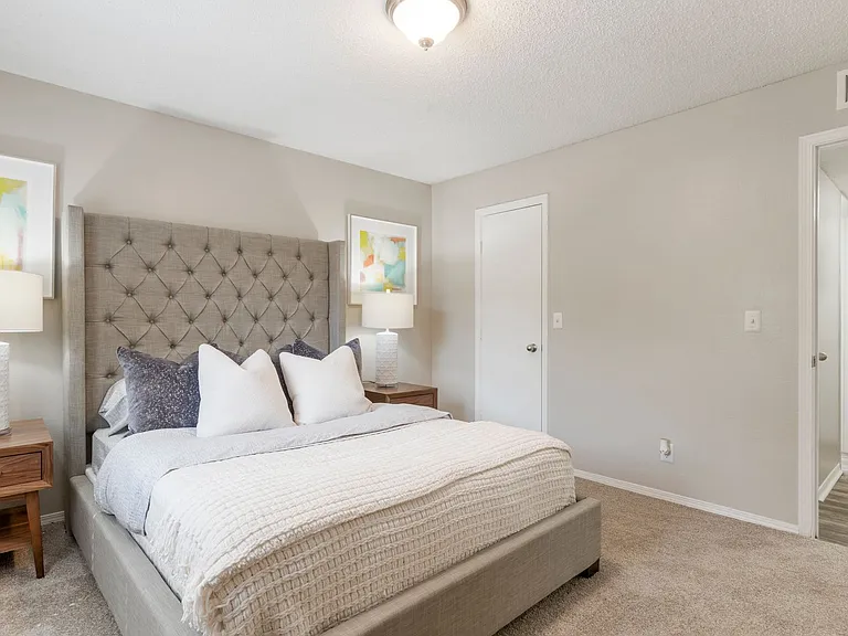 Echo Trail Apartments - Lease Today & Save $300 OFF Move-In Costs! — Photo 42