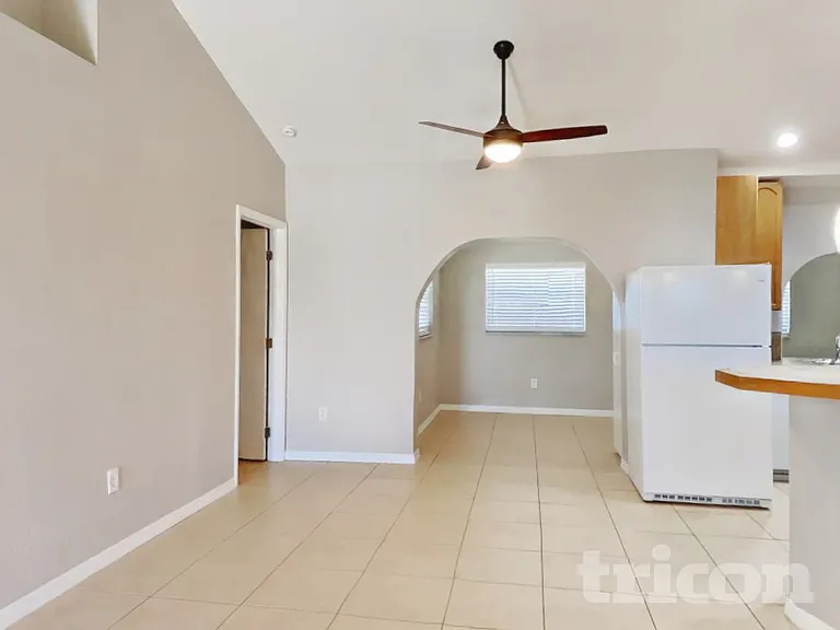 23120 Donalda Ave — Photo 4