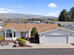 1233 Woods St, Wenatchee, WA 98801