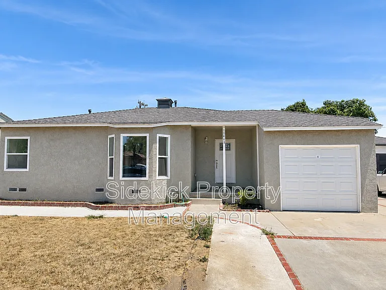 11443 Dicky St — Photo 1