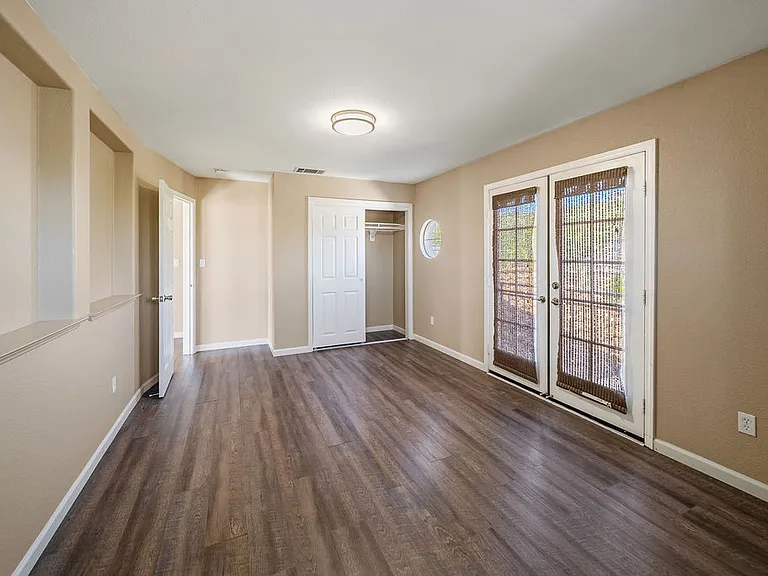 4855 Greencastle Way — Photo 34