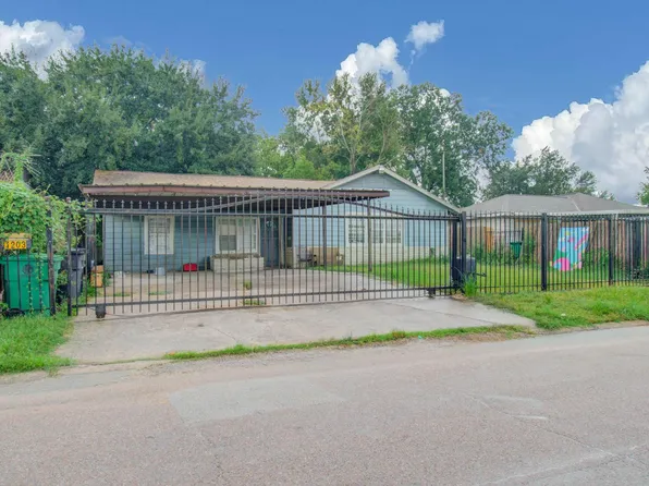 1203 Ruell St, Houston, TX 77017